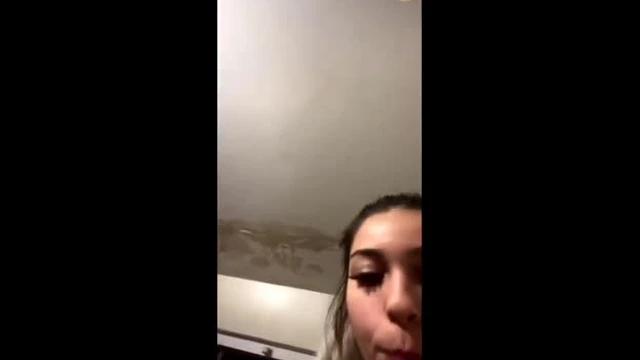 Fetiş Yıldızı Aleyna Duşta Köpüklü Büyük Sürpriz Sahneleri Sunar