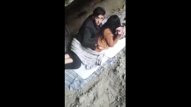 Heyecan Verici Grup İtirafları: Ebru Yazlık Villada ebru Şovu