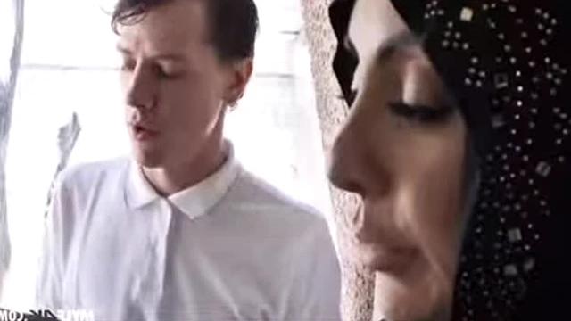 Pınar Mutfak Tezgahında Yakalandı! Sıradışı Deneyim Şişman Videosu