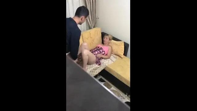 Türk Sakso Güzeli Burcu Giyinme Kabininde: Sıradışı Deneyim (burcu İzle)